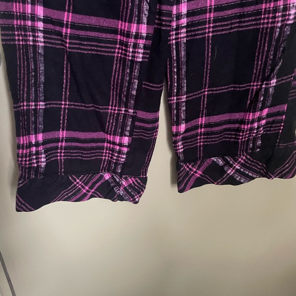Victoria's Secret Plaid Pajama Set - Pink and Black Sz S - Picture 7 of 10